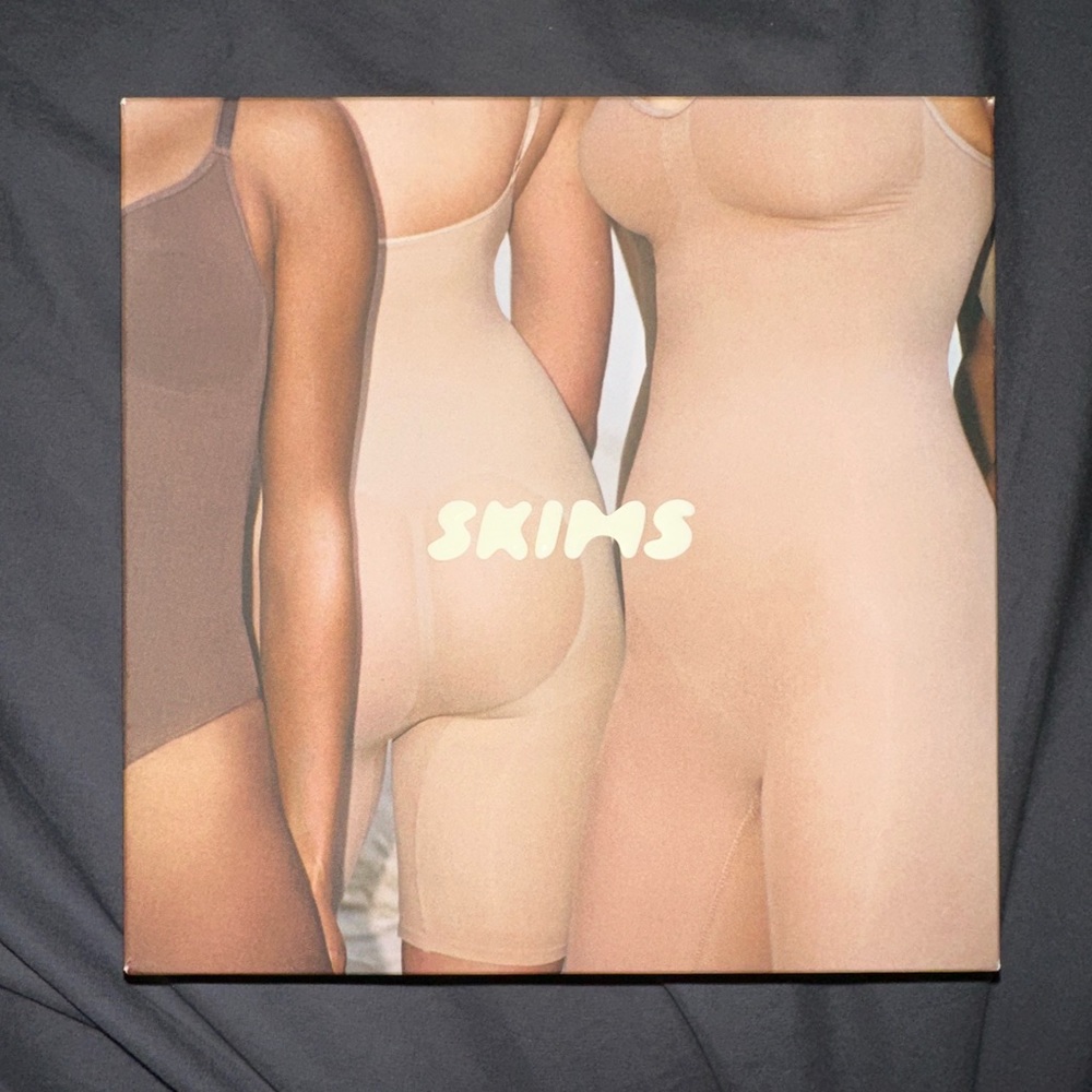 Skims Seamless Solutionwear in Umber